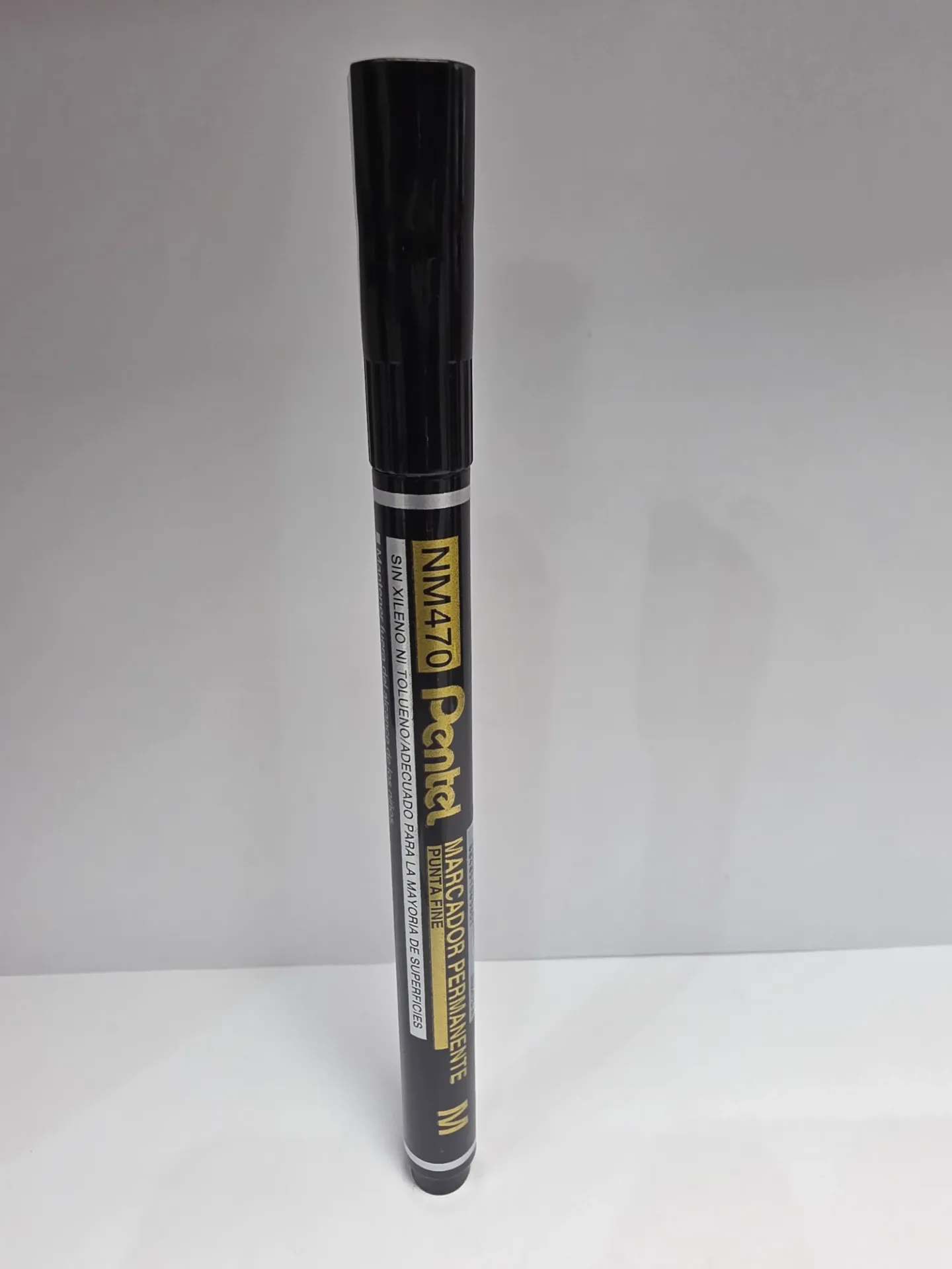 Pentel Permanent Marker Fine Point. Black
