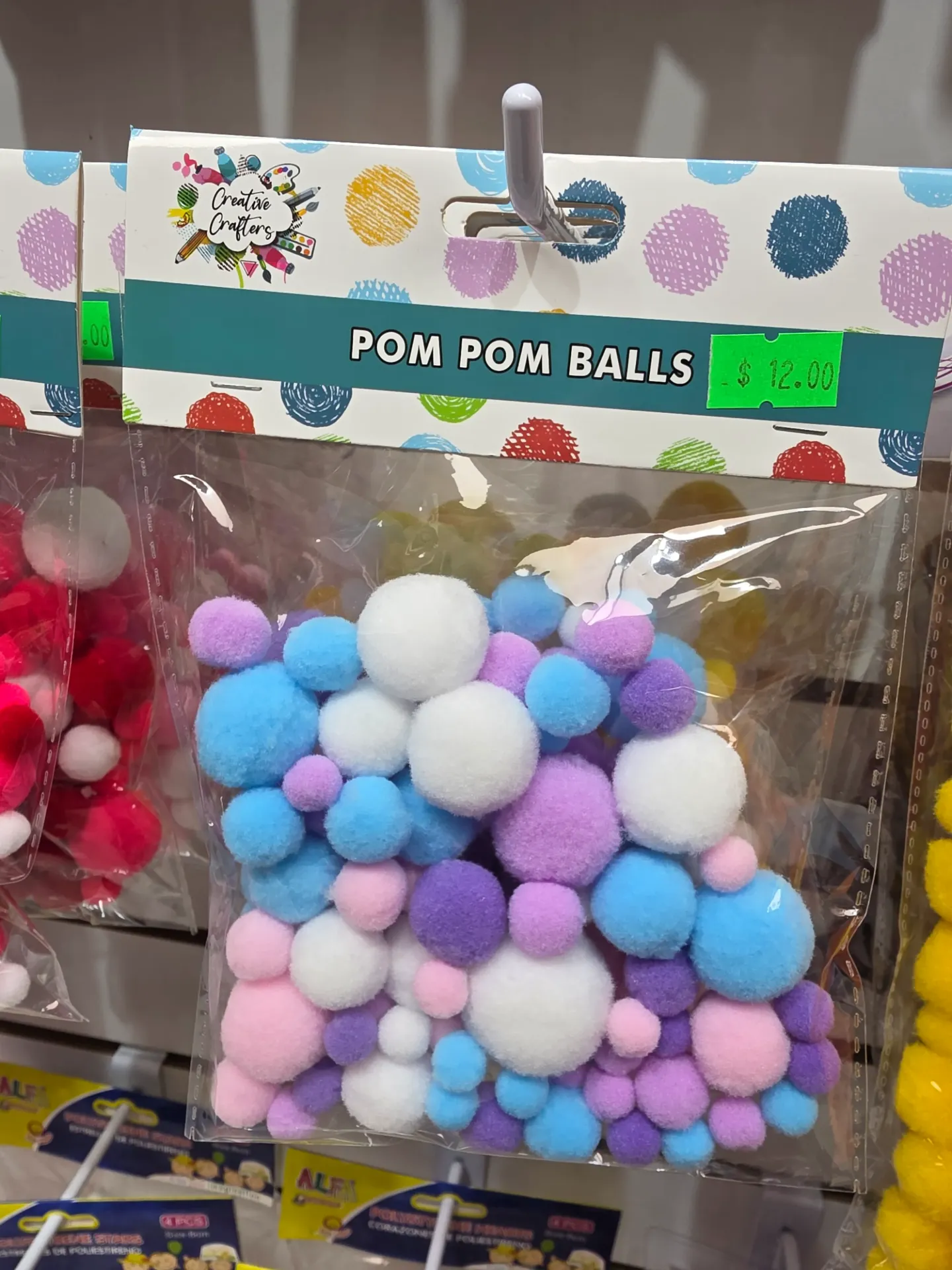Creative crafters pom pom balls
